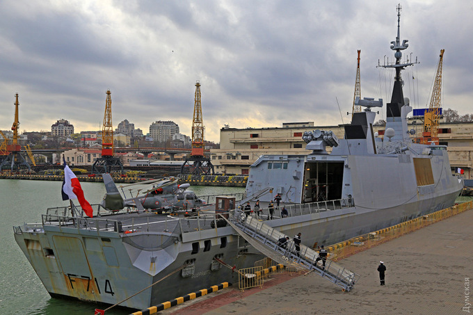 Bên trong tàu chiến Pháp duy nhất có nữ hạm trưởng